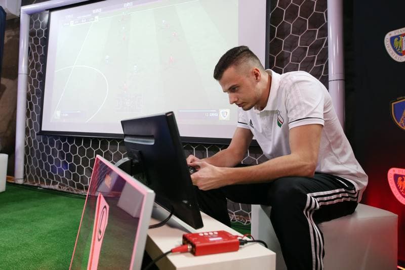 E-sport. Show Match. Piast Gliwice - Legia Warsaw. 12.12.2017