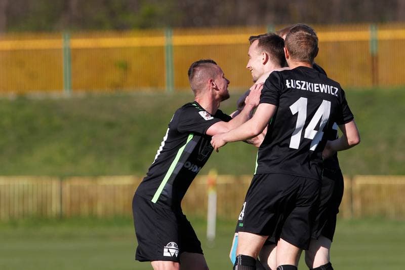 Football. II Liga. Rozwoj Katowice - Gornik Leczna. 18.04.2019