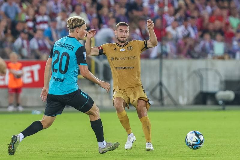 Football. PKO BP Ekstraklasa. Gornik Zabrze - Widzew Lodz. 18.08.2023