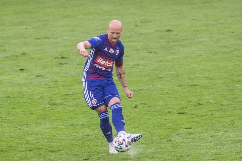 Football. PKO BP Ekstraklasa. Piast Gliwice - Lech Poznan. 20.06.2020