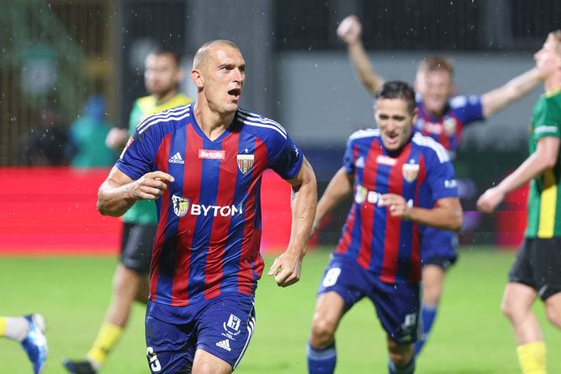 Football. Betclic II liga. GKS Jastrzebie - Polonia Bytom. 17.08.2024