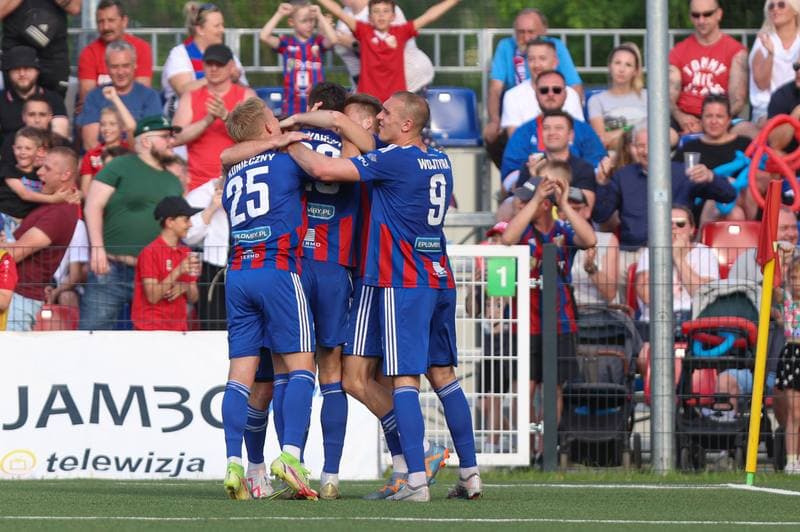 Football. II Liga. Polonia Bytom - Sandecja Nowy Sacz. 03.05.2024