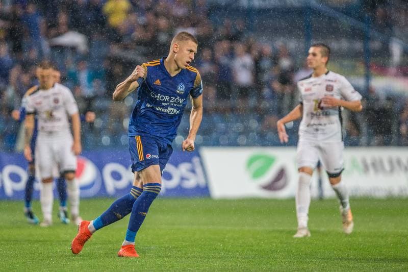 Football. III Liga. Ruch Chorzow - Piast Zmigrod. 22.08.2020