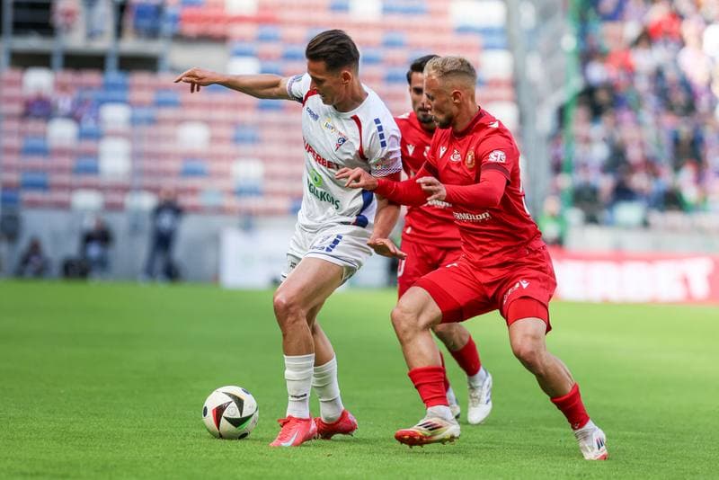 Football. PKO BP Ekstraklasa. Gornik Zabrze - Widzew Lodz. 27.04.2025