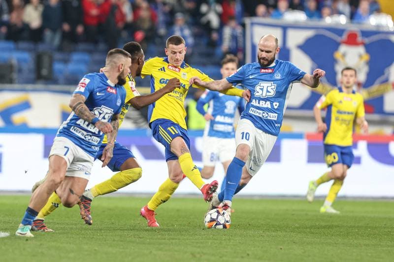 Football. Betclic I Liga. Ruch Chorzow - Arka Gdynia. 08.03.2025