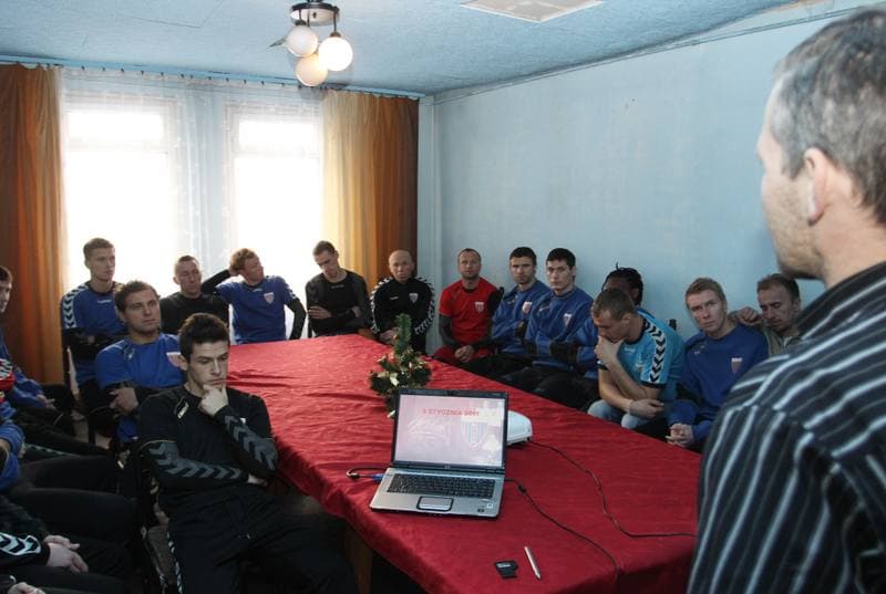 Football. Polonia Bytom. Training. 05.01.2011