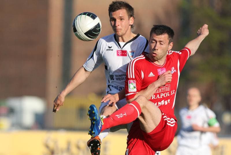 Football. T-Mobile Ekstraklasa. Gornik Zabrze - Podbeskidzie Bielsko-Biala. 27.04.2012
