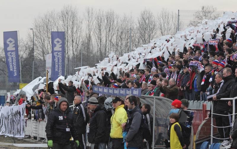 Football. PKO BP Ekstraklasa. Gornik Zabrze - Lechia Gdansk. 15.04.2011