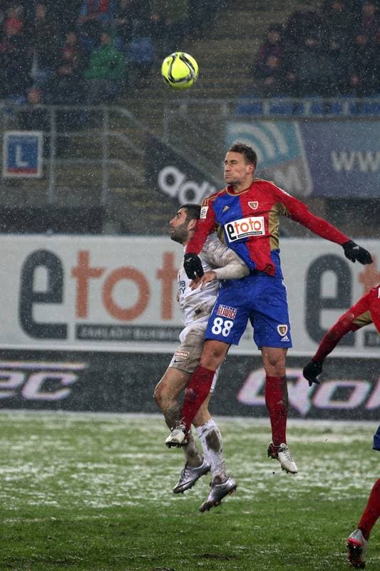 Football. Ekstraklasa. Piast Gliwice - Pogon Szczecin. 19.02.2016