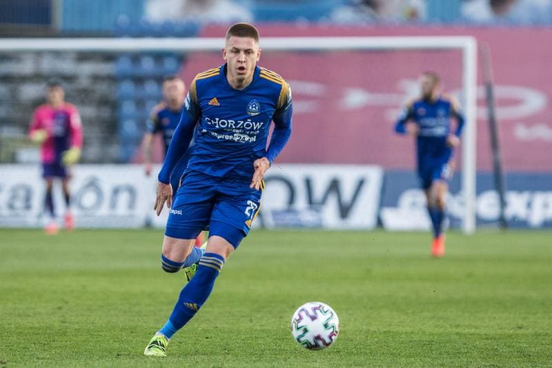 Football. III Liga. Ruch Chorzow - Sleza Wroclaw. 10.04.2021