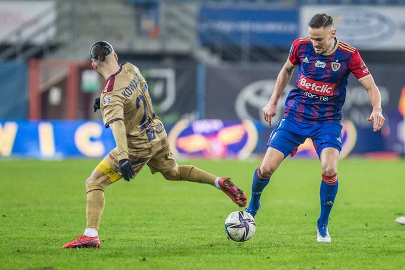 Football. PKO BP Ekstraklasa. Piast Gliwice - Pogon Szczecin. 05.02.2022