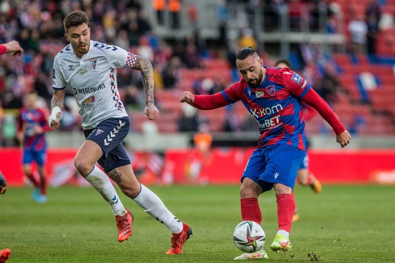 Football. PKO BP Ekstraklasa. Gornik Zabrze - Rakow Czestochowa. 20.02.2022