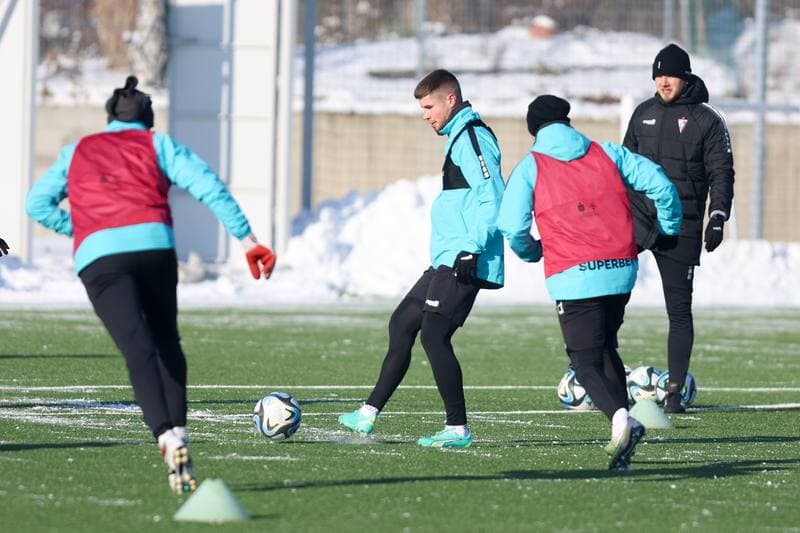 Football. Gornik Zabrze. Training. 10.01.2024