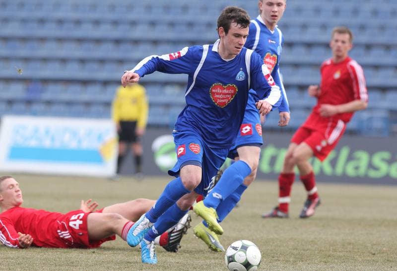 Football. Mloda Ekstraklasa. Ruch Chorzow - Wisla Krakow. 05.03.2011