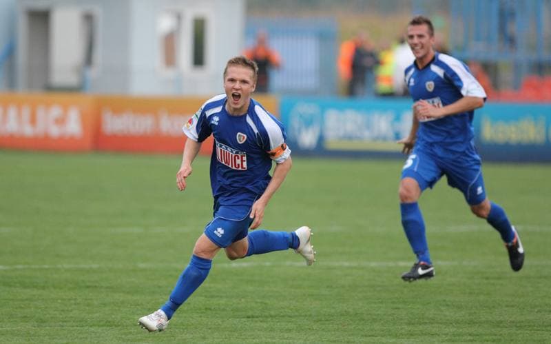 Football. I liga. Termalica Bruk-Bet Nieciecza - Piast Gliwice. 10.09.2011