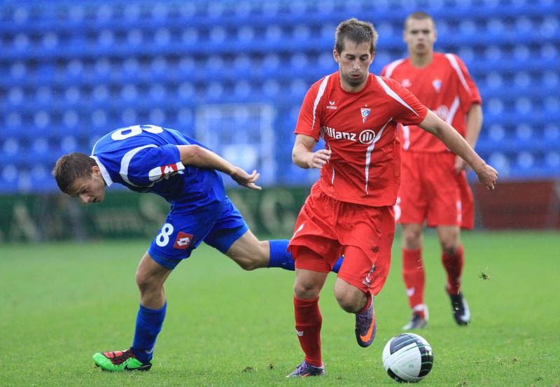 Football. Mloda Ekstraklasa. Ruch Chorzow - Gornik Zabrze. 30.08.2010