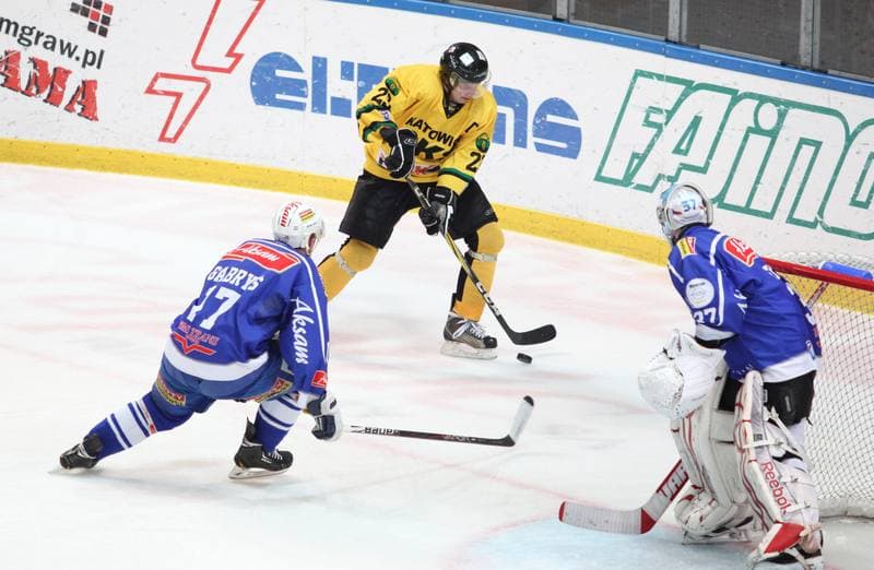 Ice Hockey. Polska Liga Hokeja na Lodzie. HC GKS Katowice - Aksam Unia Oswiecim. 07.10.2012