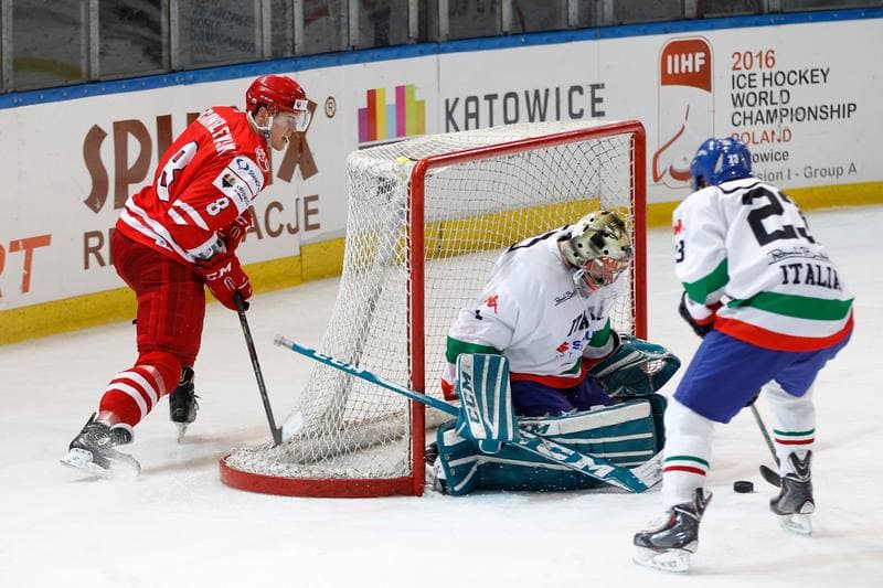 Ice Hockey. EIHC. Poland - Italy. 17.12.2015