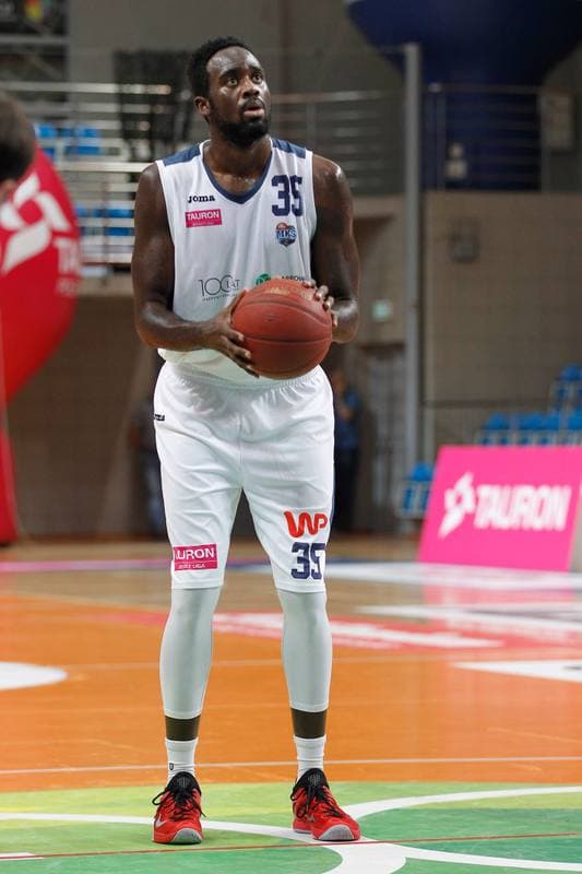 Basketball. Tauron Basket Liga. MKS Dabrowa Gornicza - Polpharma Starogard Gdanski. 23.12.2015