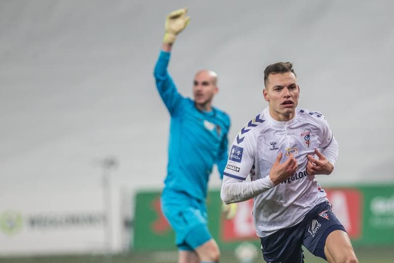 Football. PKO BP Ekstraklasa. Gornik Zabrze - Pogon Szczecin. 12.12.2021