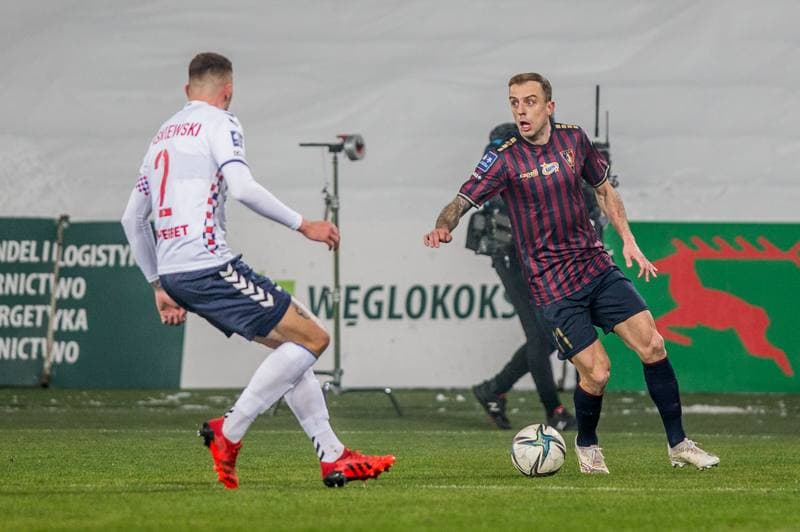 Football. PKO BP Ekstraklasa. Gornik Zabrze - Pogon Szczecin. 12.12.2021
