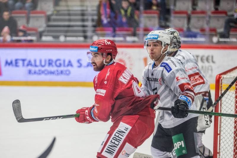 Ice Hockey. Tipsport Extraliga. Ocelari Trinec - Energie Karlovy Vary. 21.02.2022