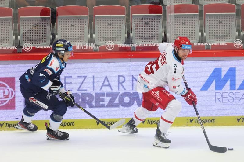 Ice Hockey. Tipsport Extraliga. Ocelari Trinec - Bily Tygri Liberec. 21.09.2023