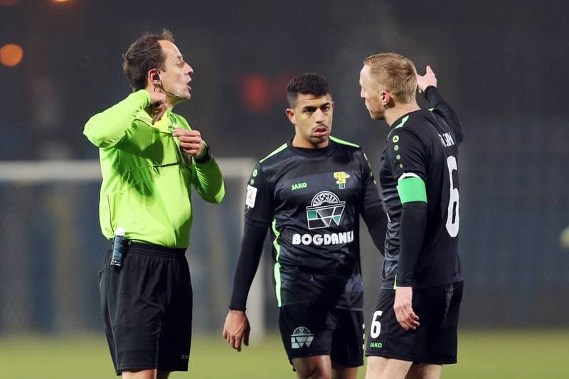 Football. II Liga. Ruch Chorzow - Gornik Leczna. 01.12.2018