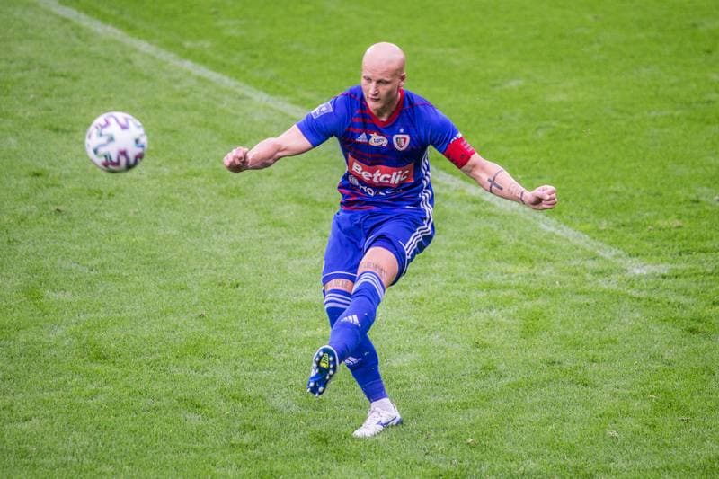 Football. PKO BP Ekstraklasa. Piast Gliwice - Lech Poznan. 20.06.2020