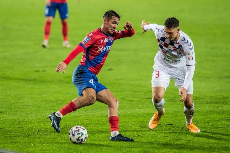 Football. PKO BP Ekstraklasa. Gornik Zabrze - Rakow Czestochowa. 17.10.2020