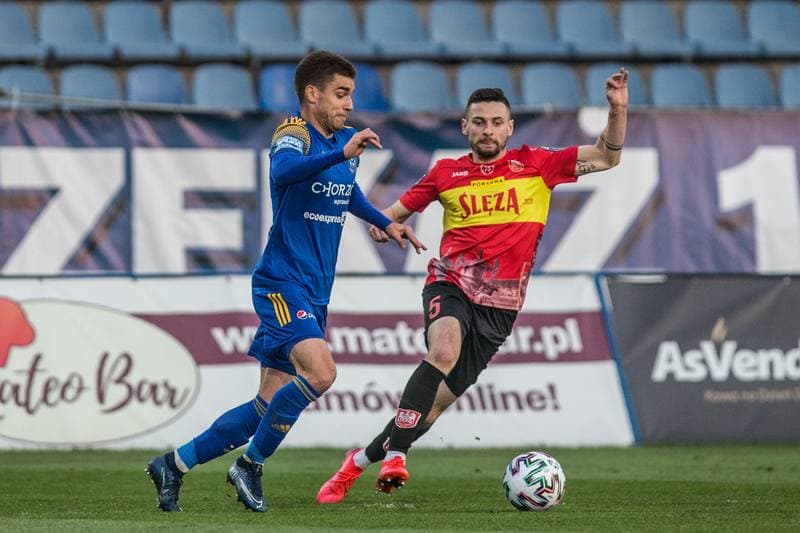 Football. III Liga. Ruch Chorzow - Sleza Wroclaw. 10.04.2021