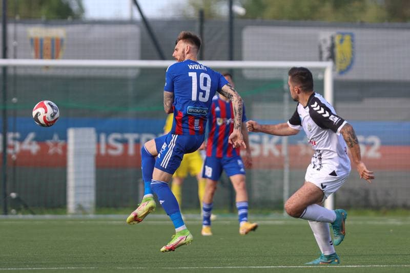 Football. II Liga. Polonia Bytom - Sandecja Nowy Sacz. 03.05.2024