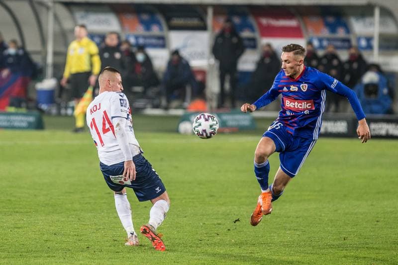Football. PKO BP Ekstraklasa. Gornik Zabrze - Piast Gliwice. 20.11.2020