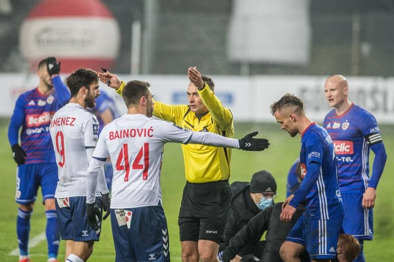 Football. PKO BP Ekstraklasa. Gornik Zabrze - Piast Gliwice. 20.11.2020
