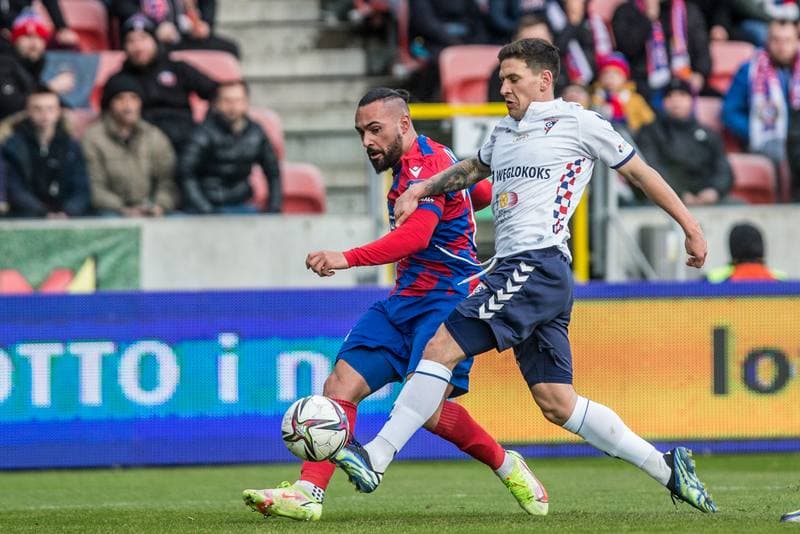 Football. PKO BP Ekstraklasa. Gornik Zabrze - Rakow Czestochowa. 20.02.2022