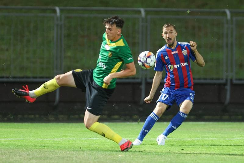 Football. Betclic II liga. GKS Jastrzebie - Polonia Bytom. 17.08.2024