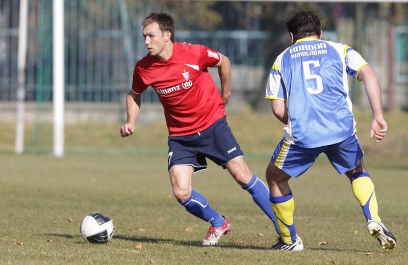 Football. B klasa grupa II. Gornik II Zabrze - Korona Barglowka. 10.10.2010