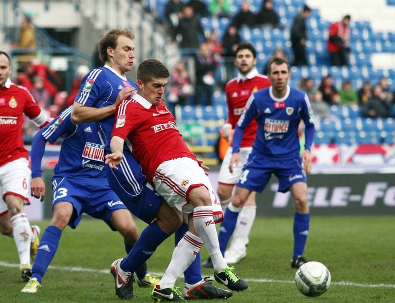 Football. T-mobile Ekstraklasa. Wisla Krakow - Piast Gliwice. 07.04.2013