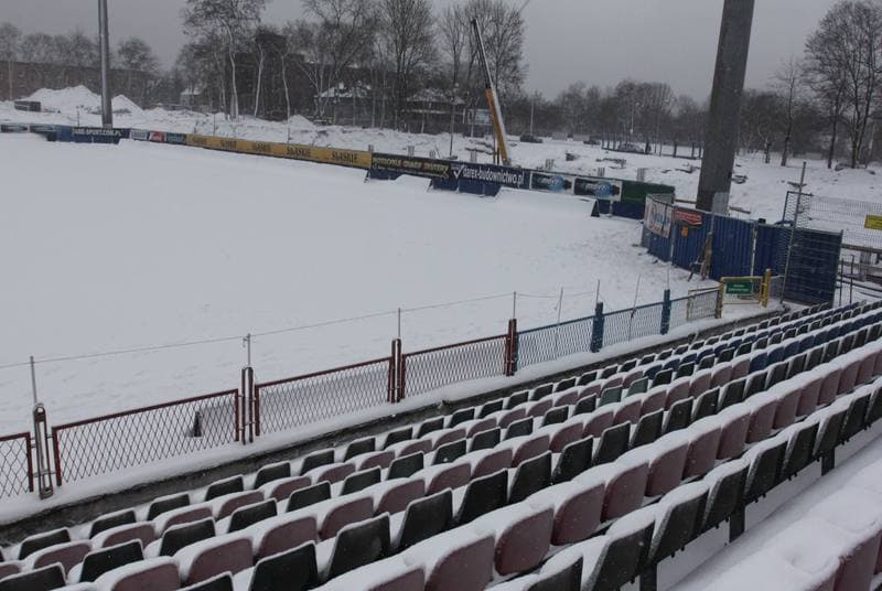 Football. Gornik Zabrze. Training. 15.02.2012
