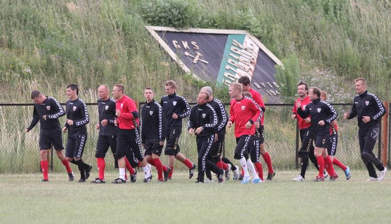 Football. Polonia Bytom. Training. 05.01.2011