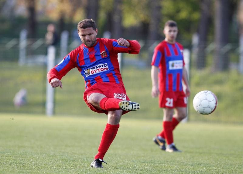 Football. III Liga Opolsko Slaska. Grunwald Ruda Slaska - Polonia Bytom. 29.04.2015