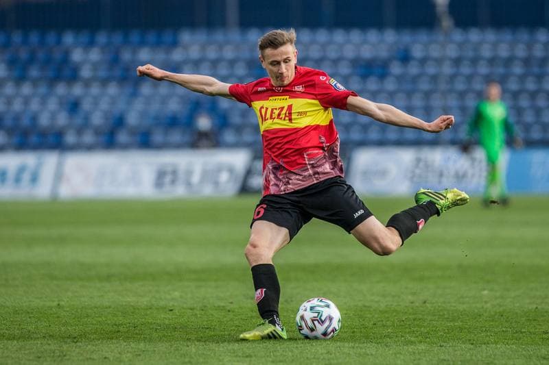 Football. III Liga. Ruch Chorzow - Sleza Wroclaw. 10.04.2021