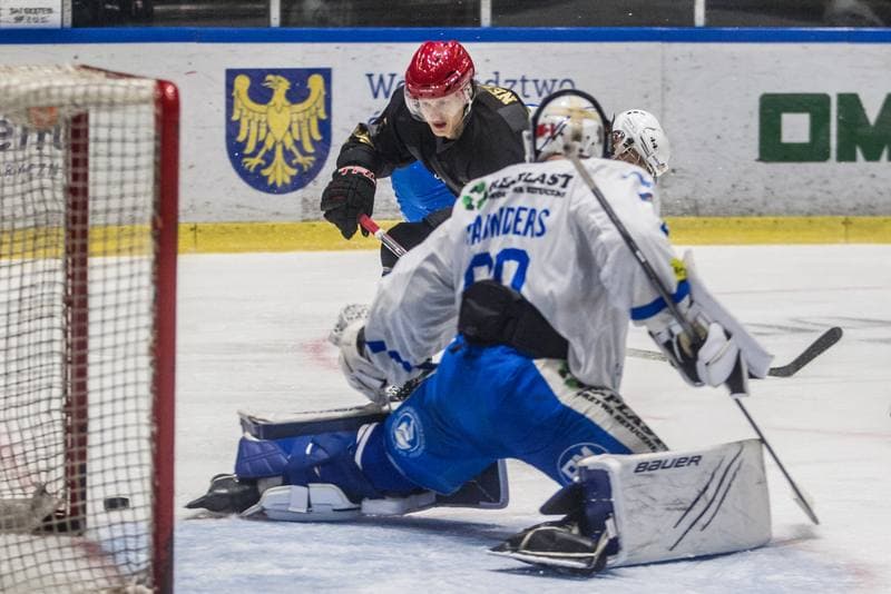 Ice Hockey. PHL. Re-Plast Unia Oswiecim - Comarch Cracovia. 28.11.2021