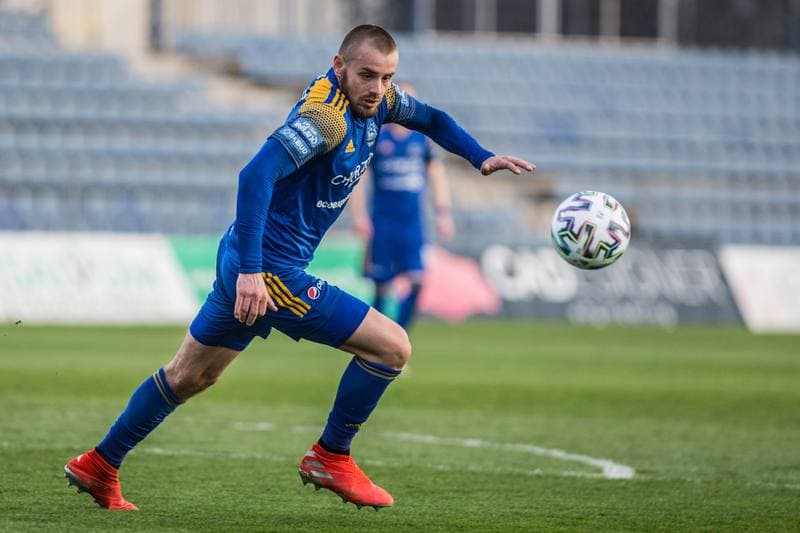 Football. III Liga. Ruch Chorzow - Sleza Wroclaw. 10.04.2021