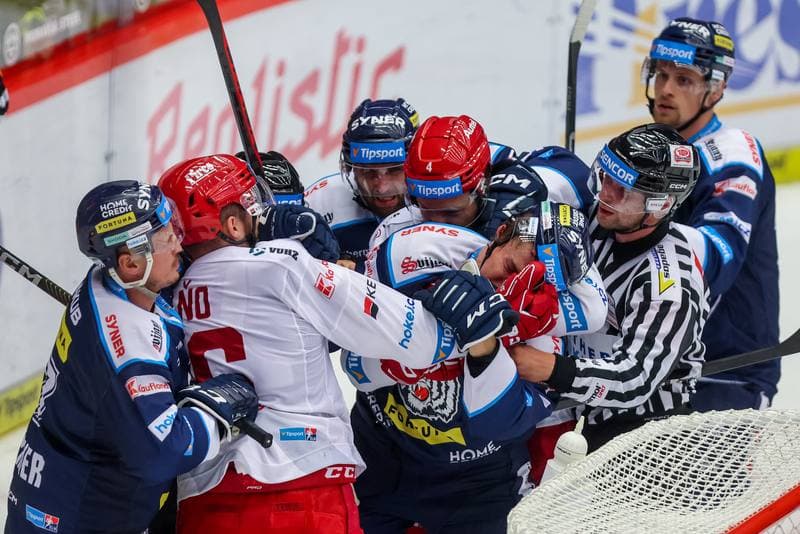 Ice Hockey. Tipsport Extraliga. Ocelari Trinec - Bily Tygri Liberec. 21.09.2023