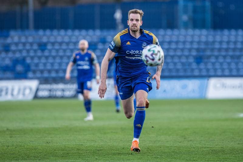 Football. III Liga. Ruch Chorzow - Sleza Wroclaw. 10.04.2021