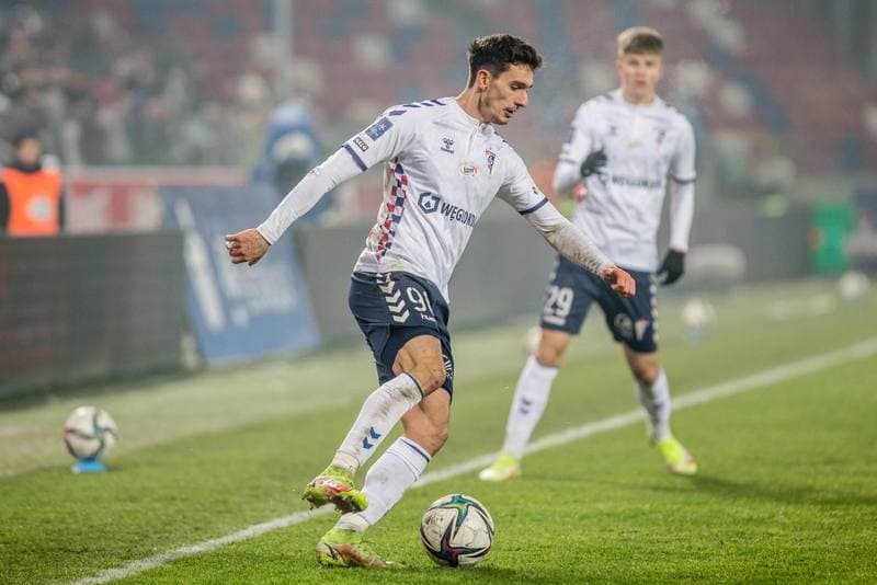 Football. PKO BP Ekstraklasa. Gornik Zabrze - Pogon Szczecin. 12.12.2021
