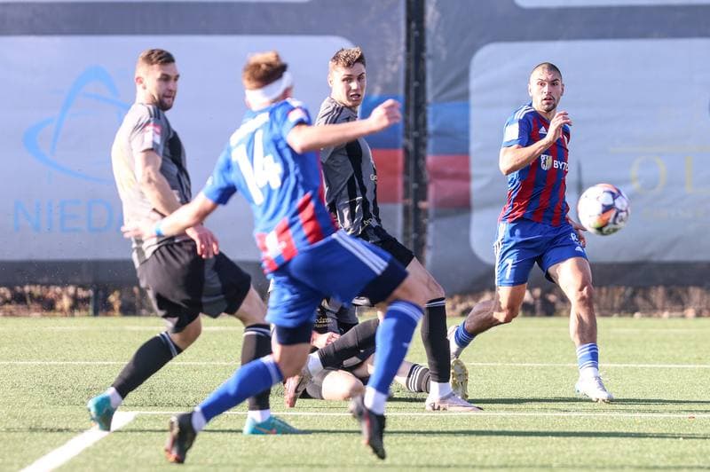 Football. Betclic II liga. Polonia Bytom - Pogon Grodzisk Mazowiecki. 16.11.2024