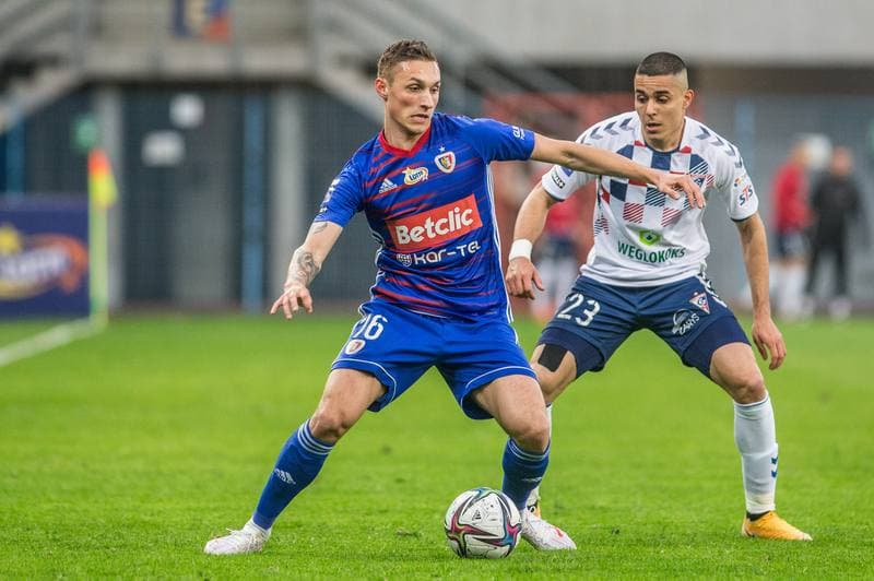 Football. PKO BP Ekstraklasa. Piast Gliwice - Gornik Zabrze. 12.04.2021