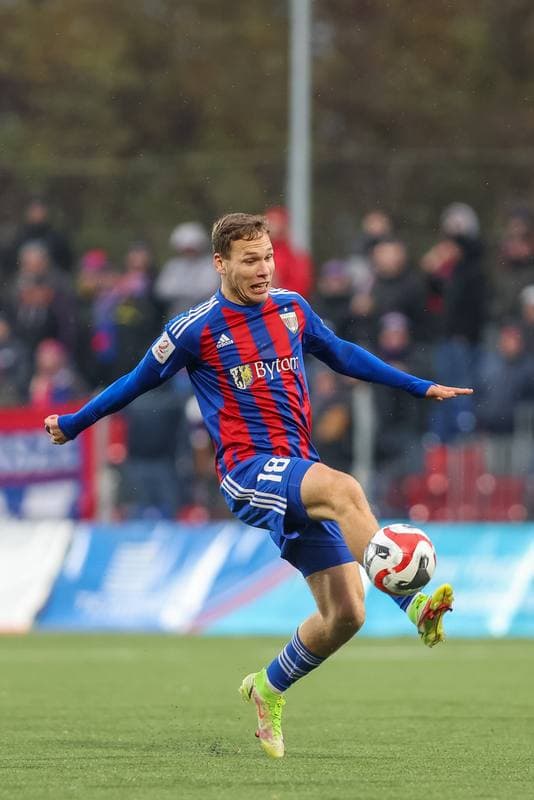 Football. II Liga. Polonia Bytom - Kotwica Kolobrzeg. 18.11.2023